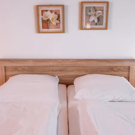 公寓 Silbermoewe By Interhome *